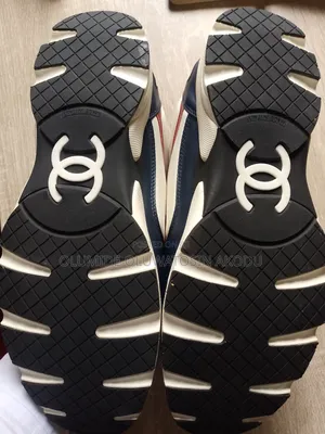Chanel Sneeker