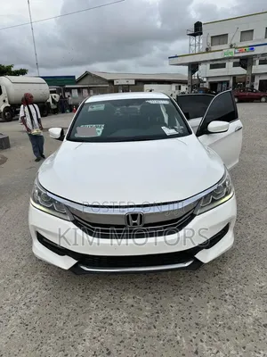 Honda Accord Sport SE 4dr Sedan FWD (2.4L 4cyl 2A) 2017 White