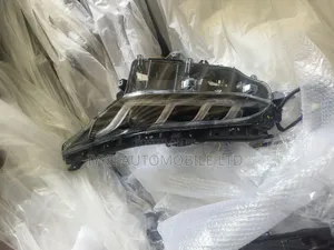 Head Lights Fortuner 2025
