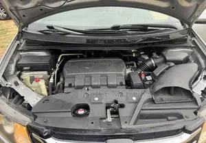 Honda Odyssey 2.4 G 4WD 2015 Silver