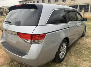 Honda Odyssey 2.4 G 4WD 2015 Silver