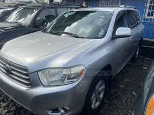 Toyota Highlander Limited 2010 Silver