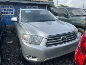 Toyota Highlander Limited 2010 Silver