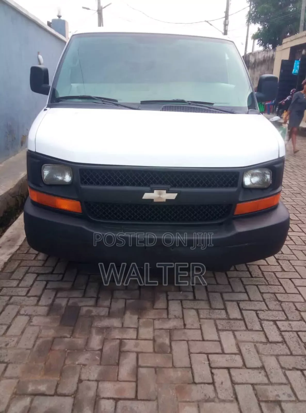 Chevrolet 3500 2010 White