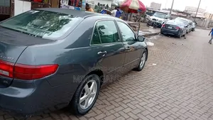 Honda Accord 2006 Gray