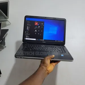 Laptop Dell Vostro 2520 8GB Intel Core i7 HDD 500GB