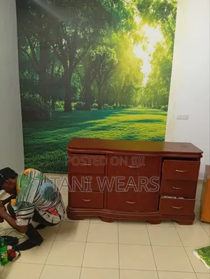 Custom Wallpaper Printing and Installation