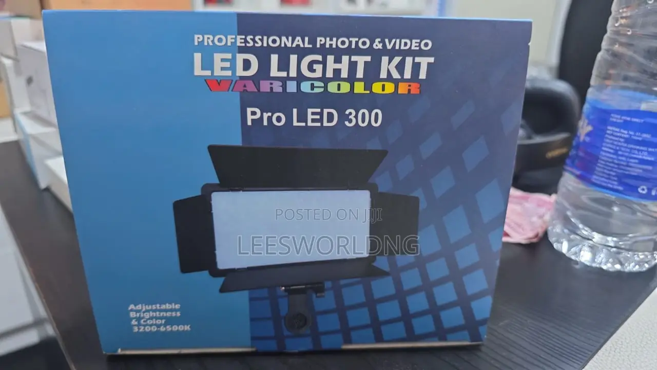 Led 300 With Tripod Stand