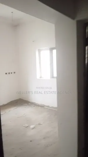 2bdrm Apartment in Fha Lugbe for sale