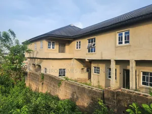10bdrm Duplex in Golden Estate, Ibadan for sale