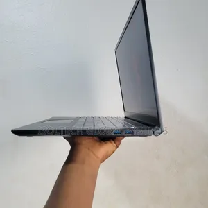 Laptop MSI 8GB Intel Core i3 SSD 512GB