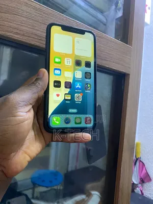 Apple iPhone XR 64 GB Black