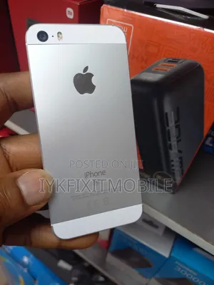 Apple iPhone SE 16 GB White