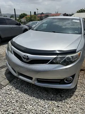 Toyota Camry 2014 Silver