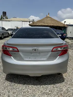 Toyota Camry 2014 Silver