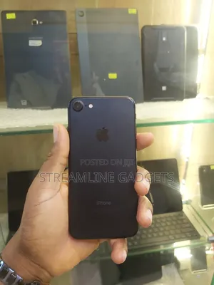 Apple iPhone 7 32 GB Black
