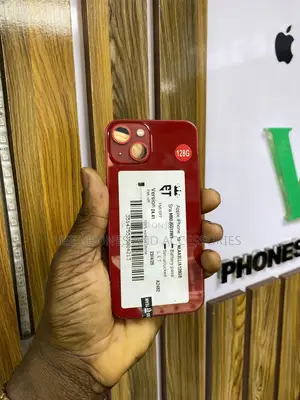Apple iPhone 13 128 GB Red
