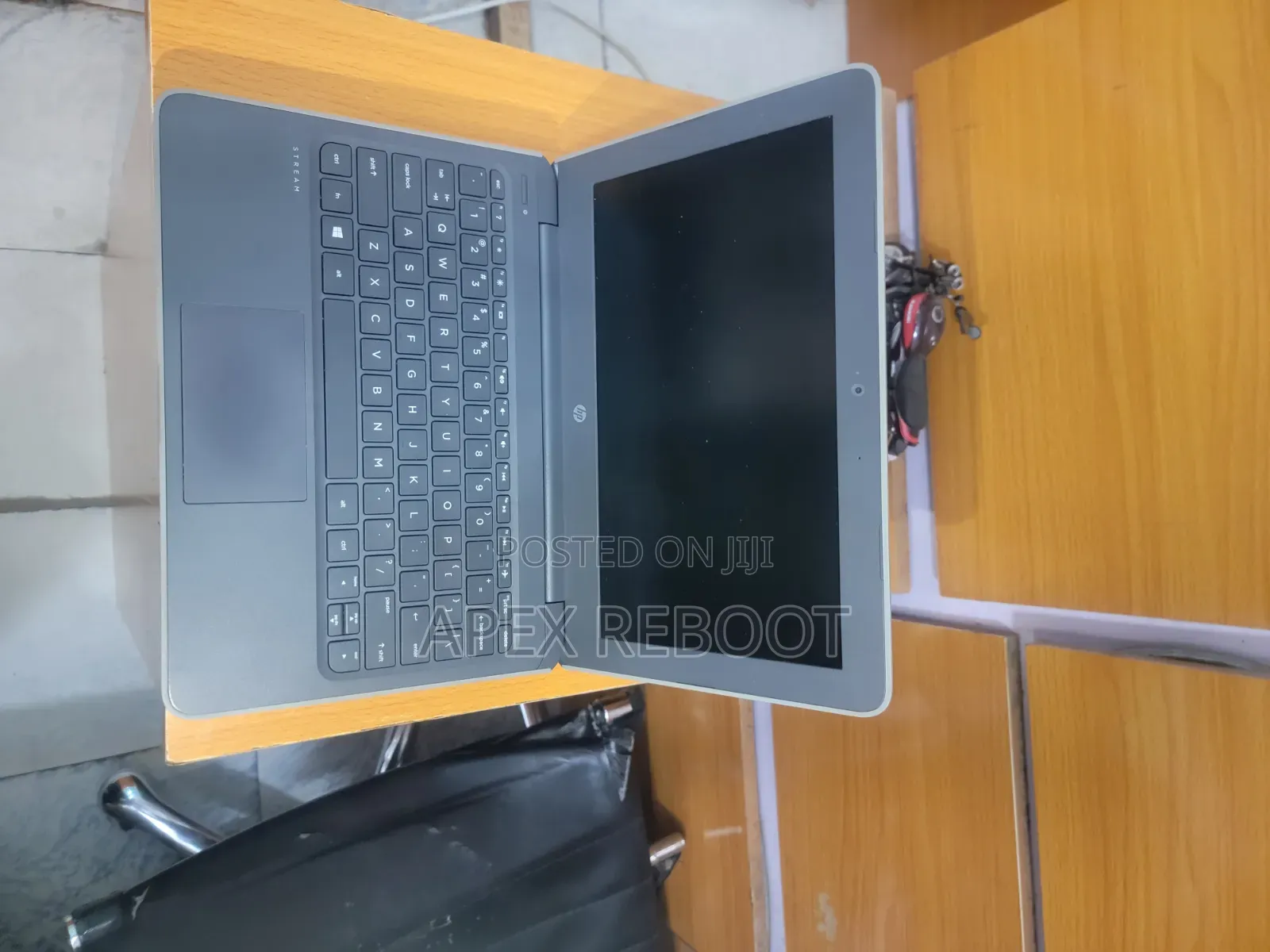 Laptop HP Stream 11 Pro G4 EE 4GB Intel Pentium SSD 60GB