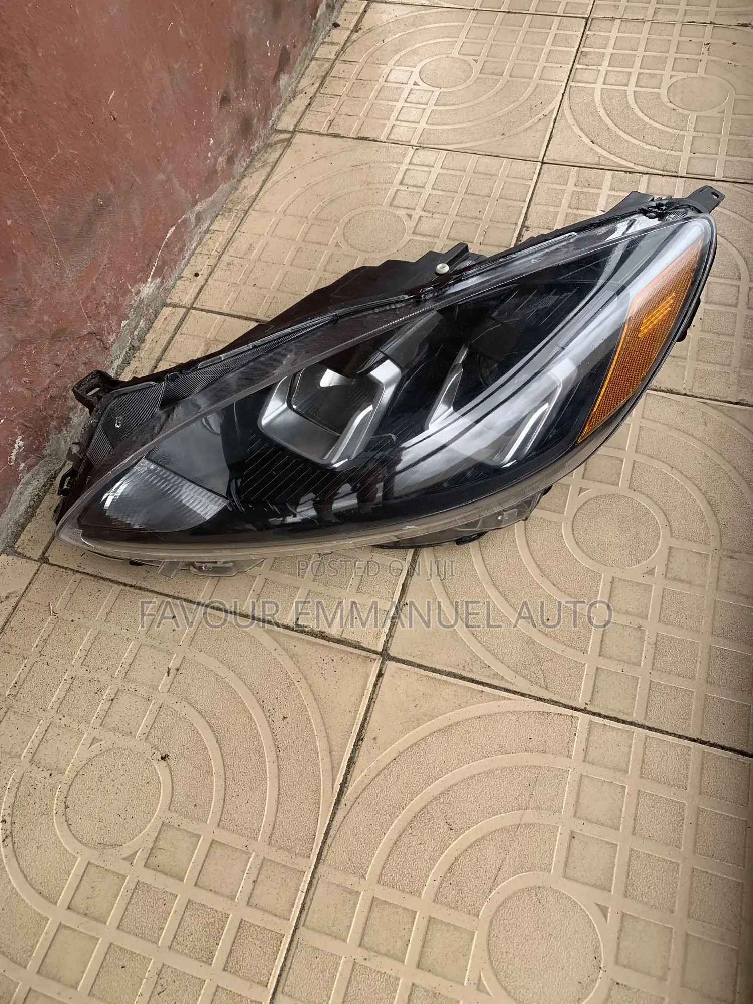 Headlight Ford Escape