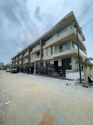 4bdrm Duplex in Lekki Phase 1 for sale