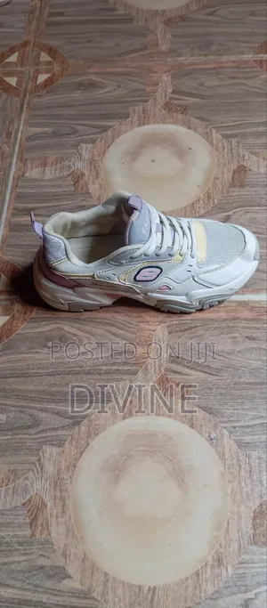 Clean Graded Uk Thrift Sneakers