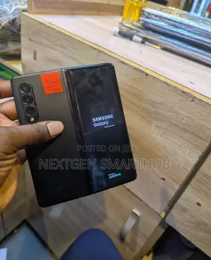 Samsung Galaxy Z Fold 3 256 GB Black