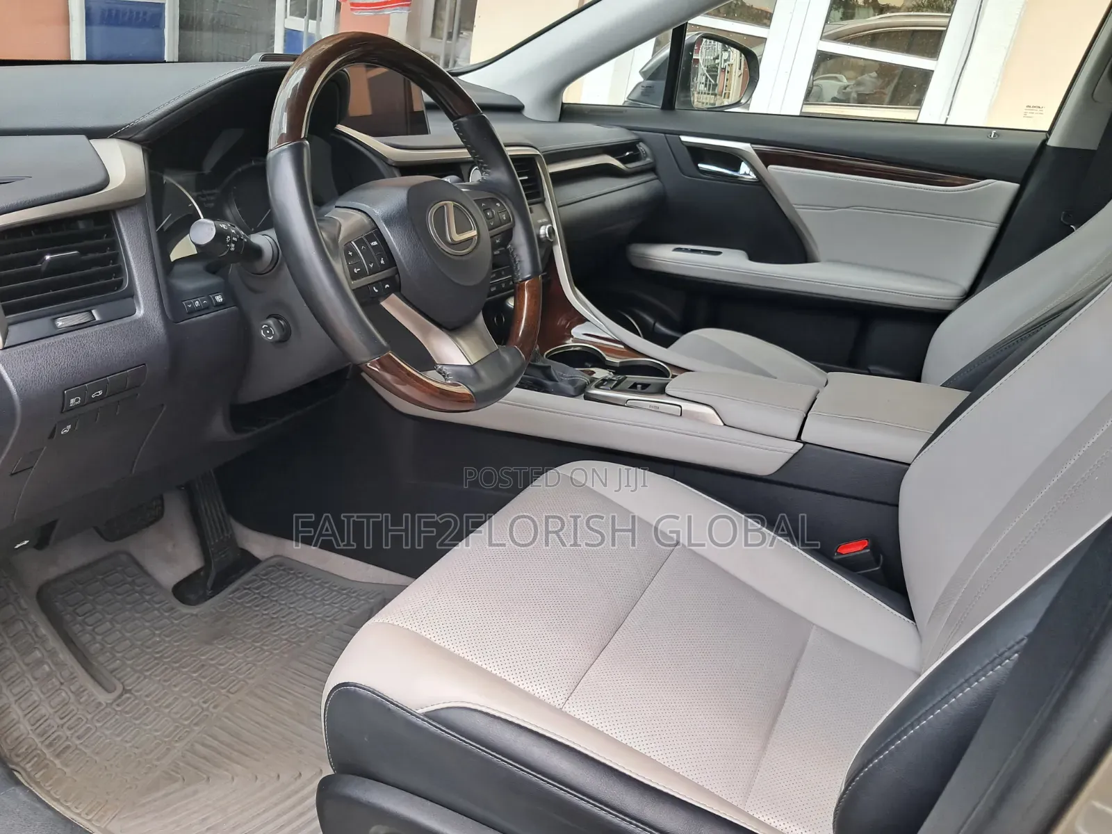 Lexus RX 350 AWD 2017 Gold