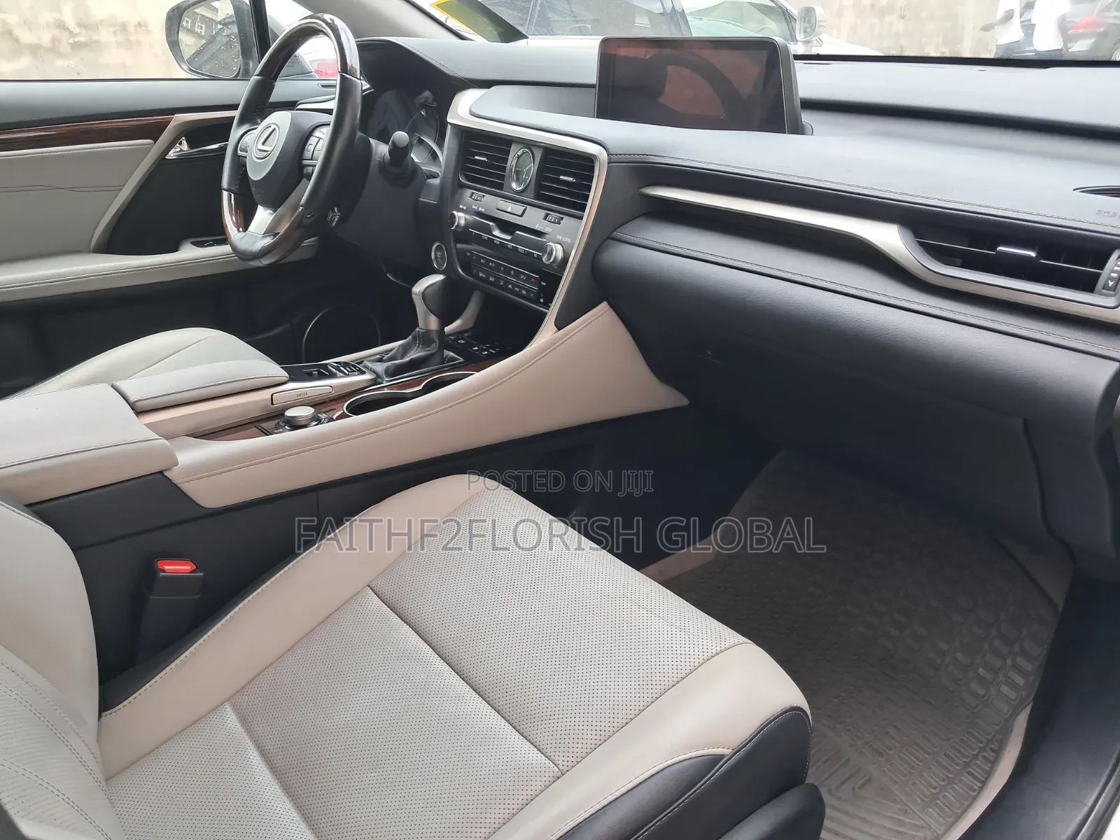 Lexus RX 350 AWD 2017 Gold