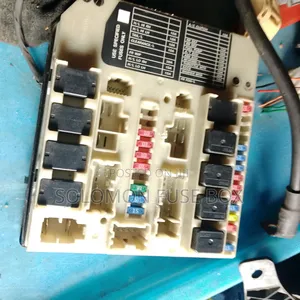 Fuse Box Nissan 205 to 2010