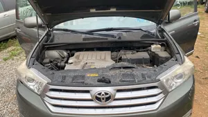 Toyota Highlander Limited 2011 Green