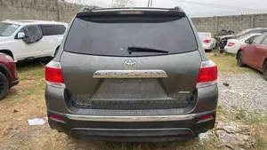 Toyota Highlander Limited 2011 Green