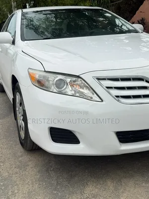 Toyota Camry 2011 White