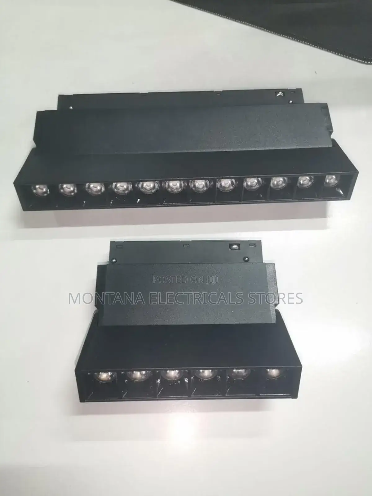 Magnetic Track Light