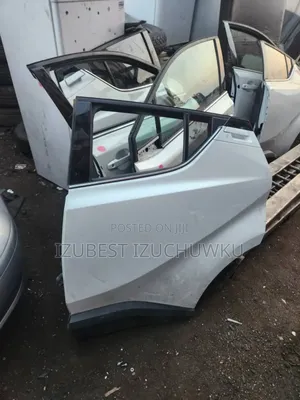 Complete Back L Door C-Hr