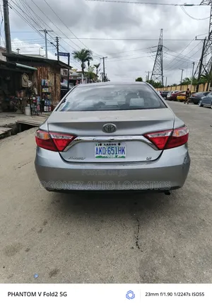 Toyota Camry LE 4dr Sedan (2.5L 4cyl 6A) 2015 Silver