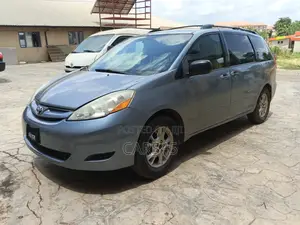 Toyota Sienna 2008 Blue