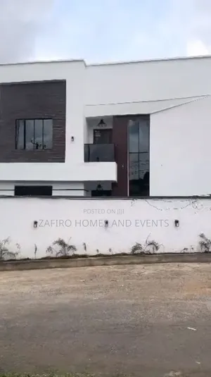 4bdrm Duplex in Agodi Gra for sale