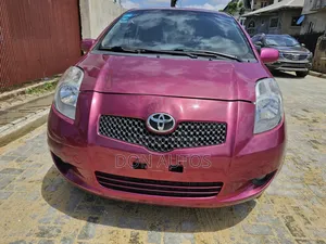 Toyota Yaris 2009 Burgundy