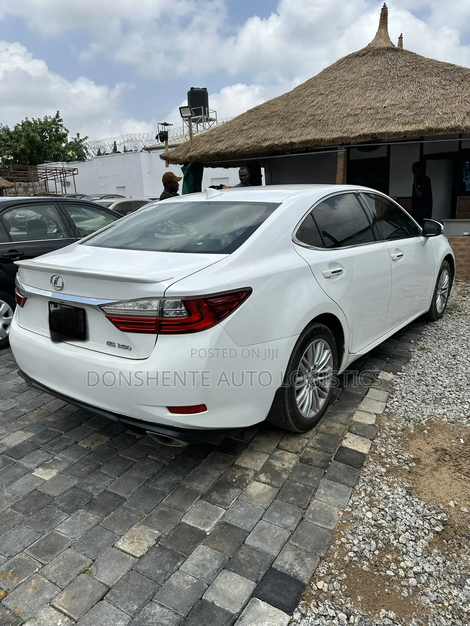 Lexus ES 2016 White