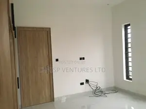 5bdrm Duplex in Magodo Gra Phase 1 for rent