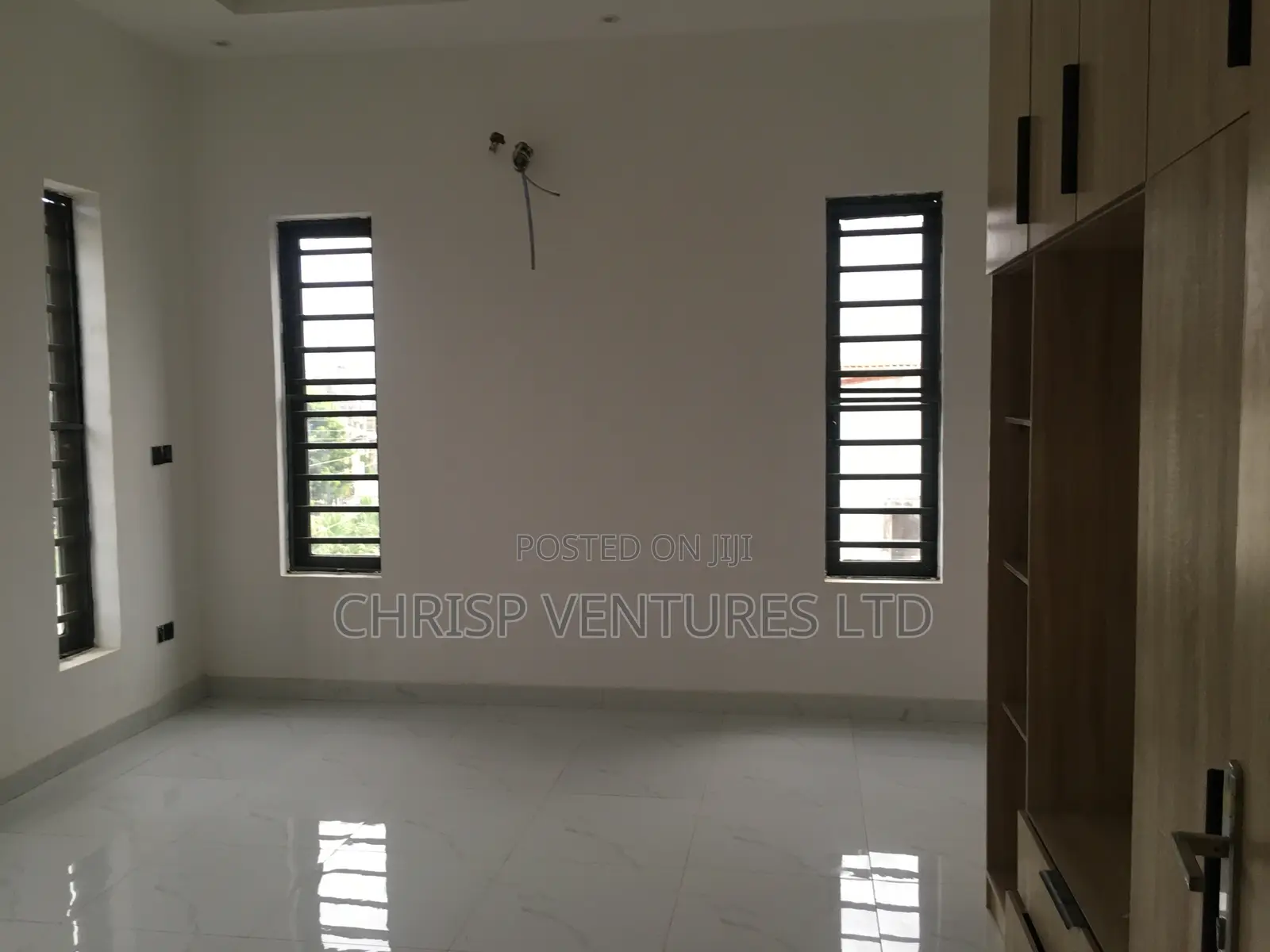 5bdrm Duplex in Magodo Gra Phase 1 for rent