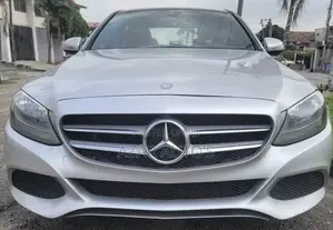 Mercedes-Benz C300 2016