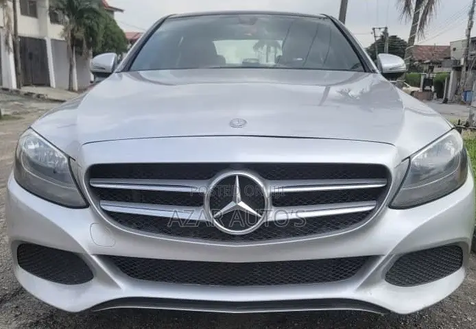 Mercedes-Benz C300 2016