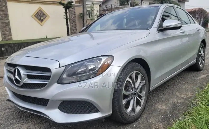Mercedes-Benz C300 2016