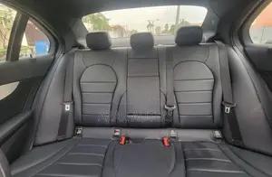 Mercedes-Benz C300 2016