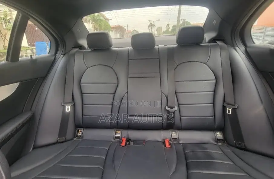 Mercedes-Benz C300 2016