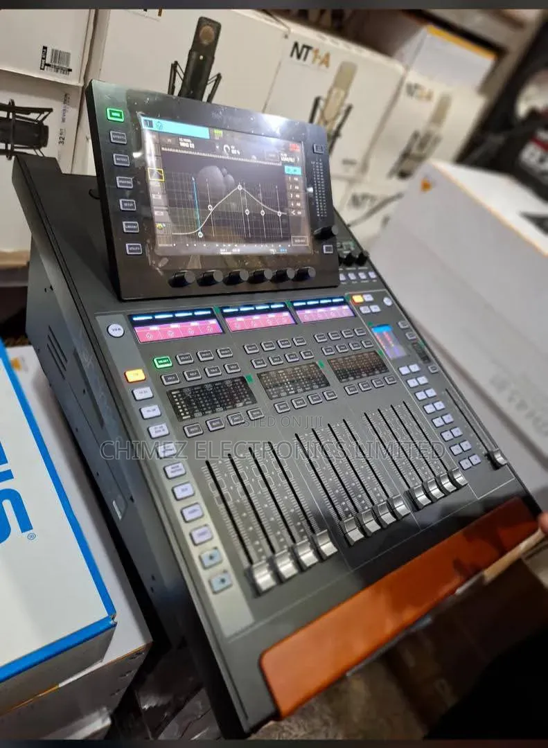 Behringer Wind Compact
