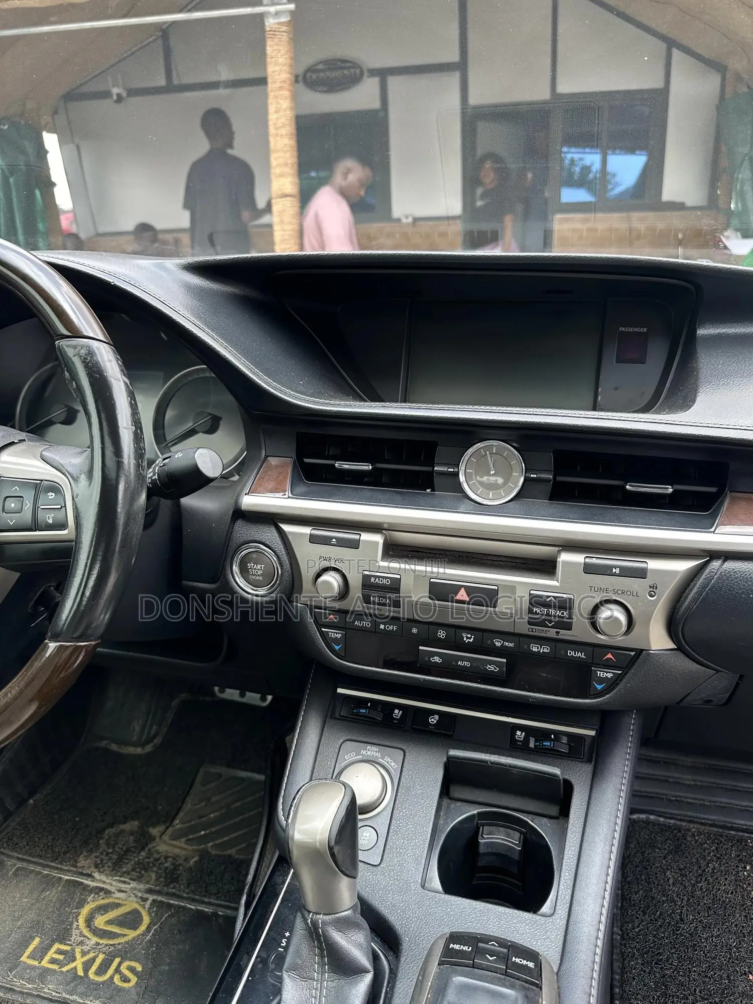 Lexus ES 2016 White
