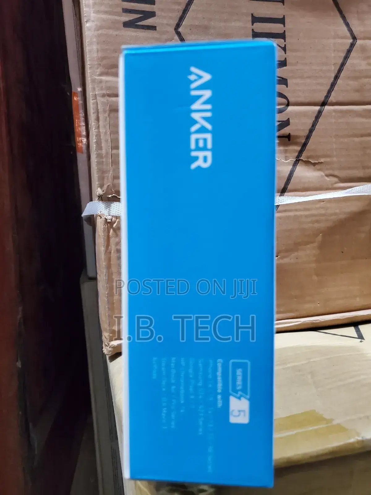 Anker Multi-Devices Charging Power Bank ( 25k,165w, Built-in Cables)