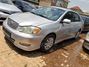 Toyota Corolla LE 2005 Silver